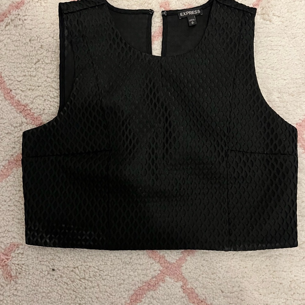 Express black crop.